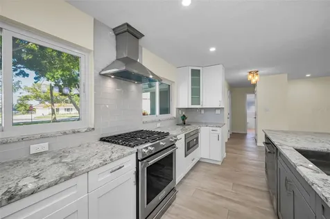 94 Nicholas Drive Dunedin FL 34698
