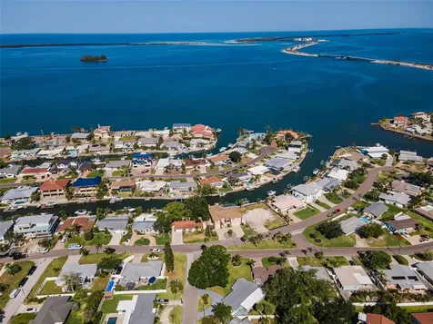 94 Nicholas Drive Dunedin FL 34698