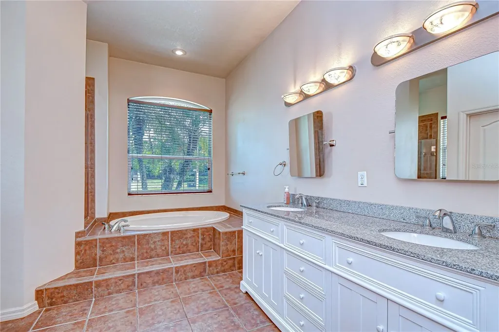 4505 Bloomsbury Court Tampa FL 33624