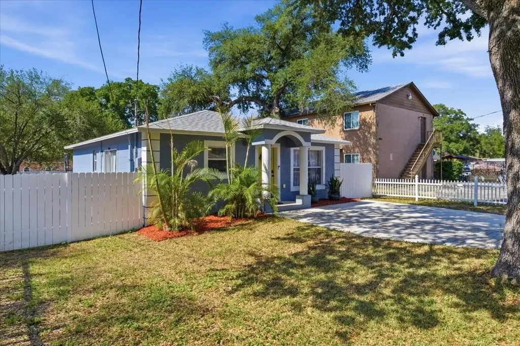 4007 E Miller Avenue Tampa FL 33617