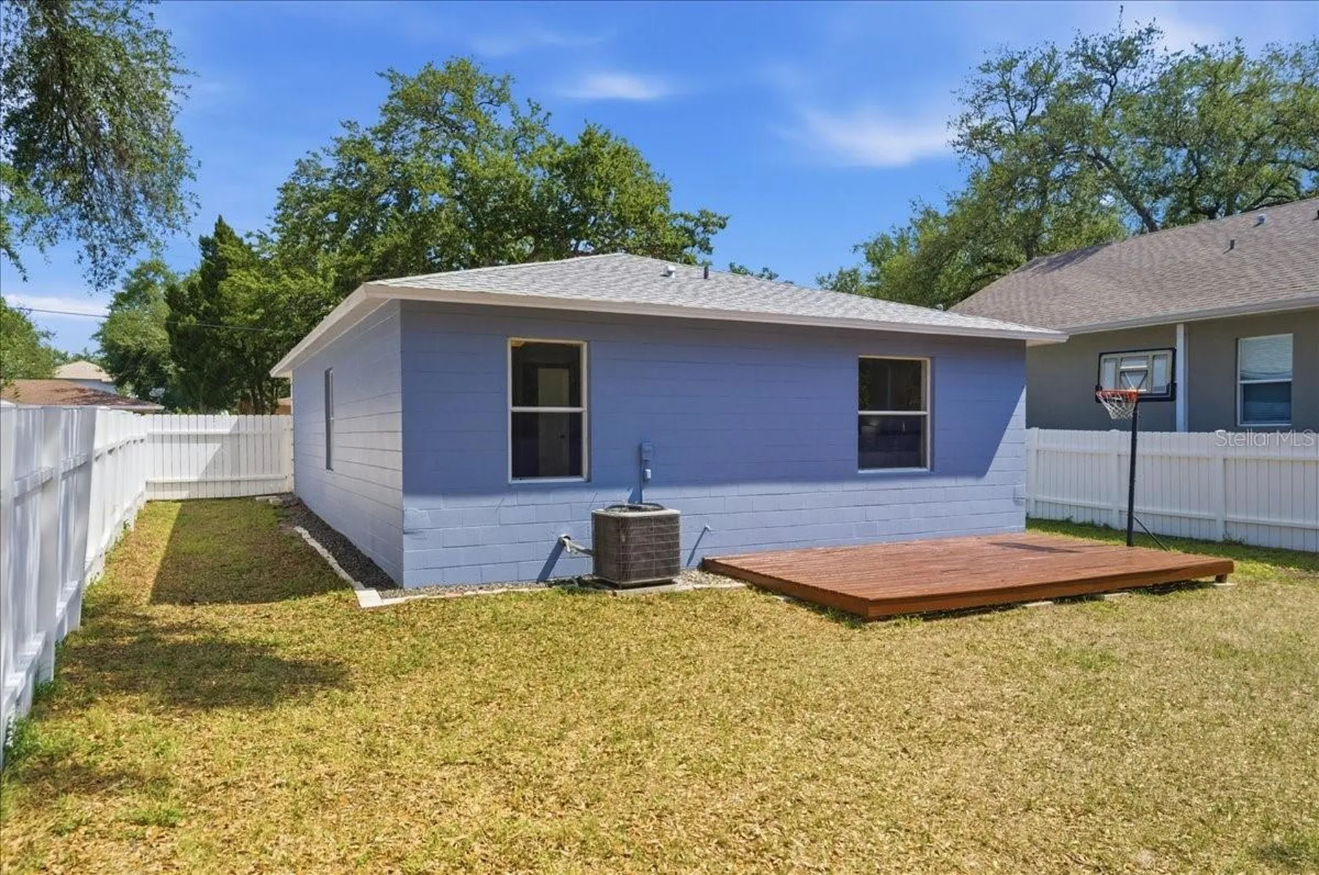 4007 E Miller Avenue Tampa FL 33617