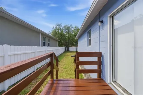 4007 E Miller Avenue Tampa FL 33617