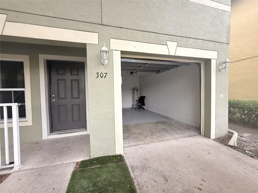 307 Prickle Pear Court Orlando FL 32824