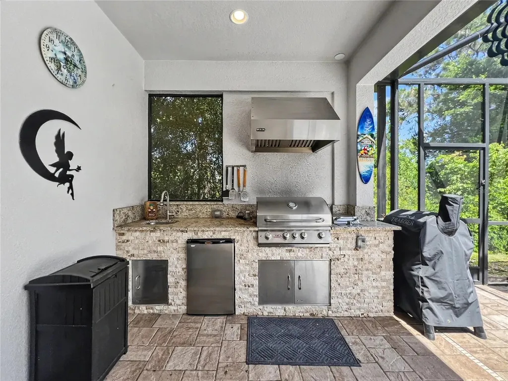2216 Limestone Trail Kissimmee FL 34747