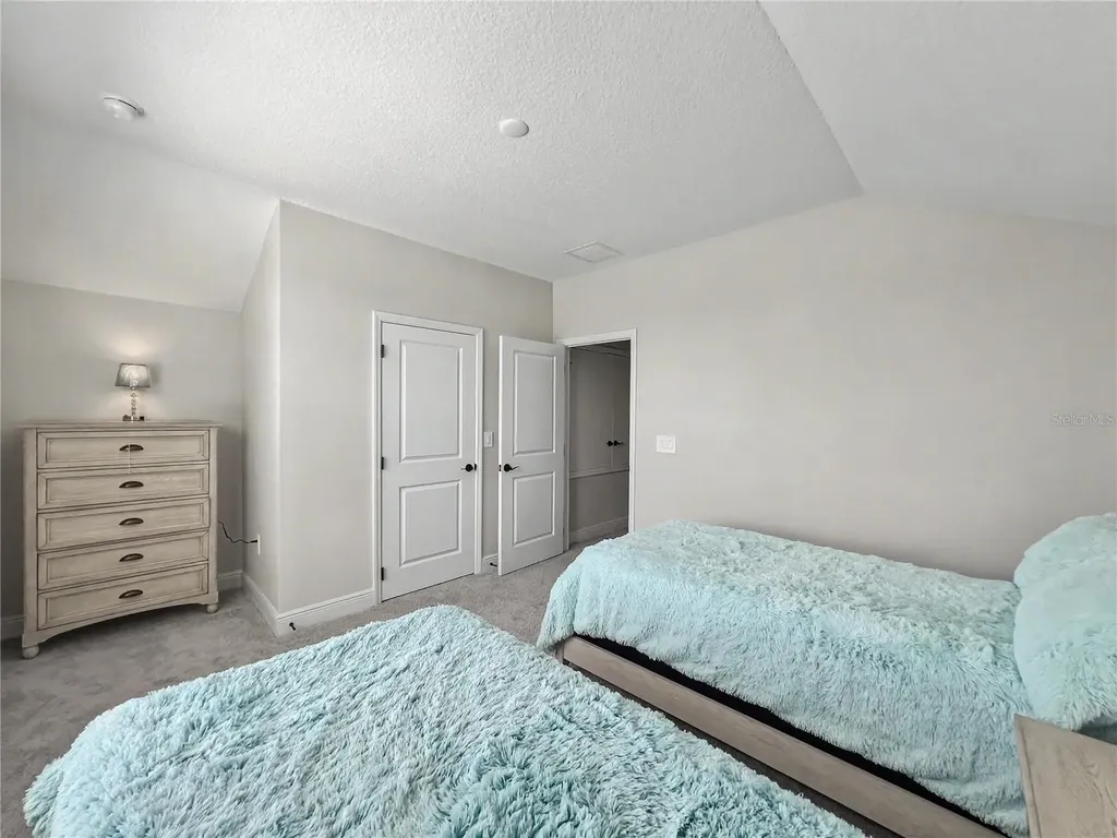 2216 Limestone Trail Kissimmee FL 34747