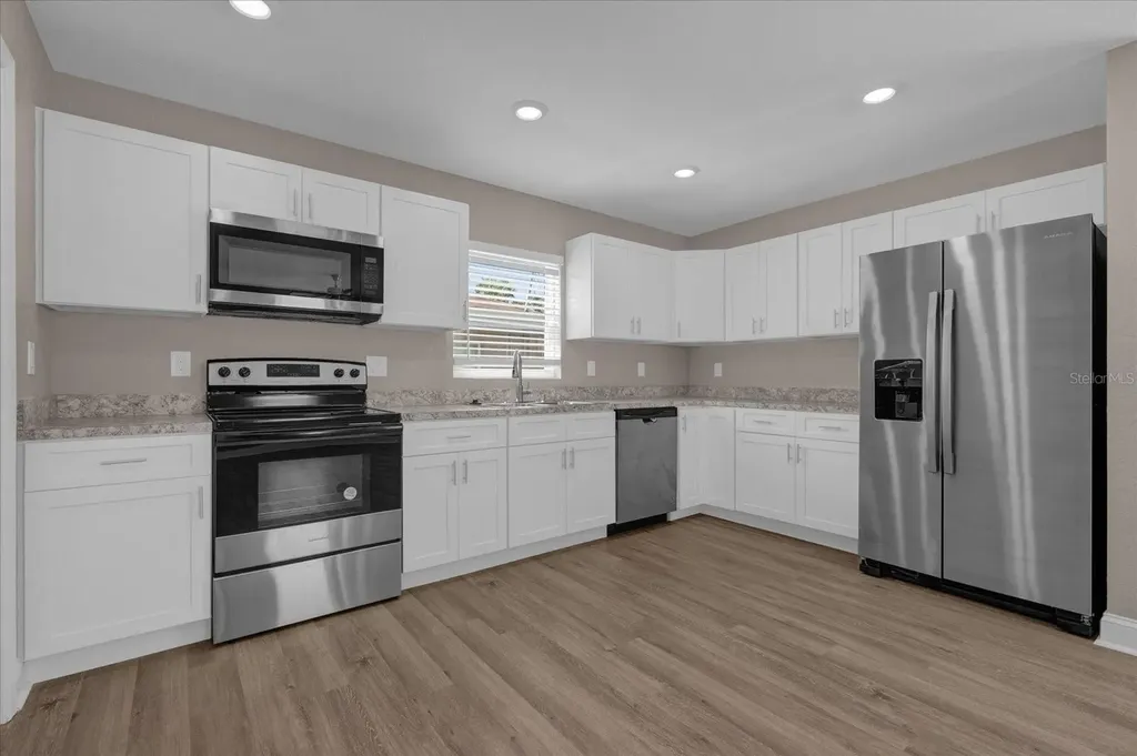324 Avenue Y NE Winter Haven FL 33881