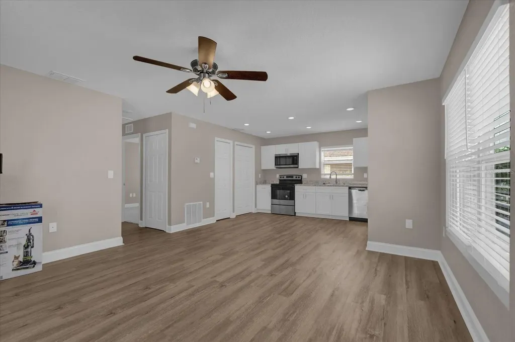 324 Avenue Y NE Winter Haven FL 33881