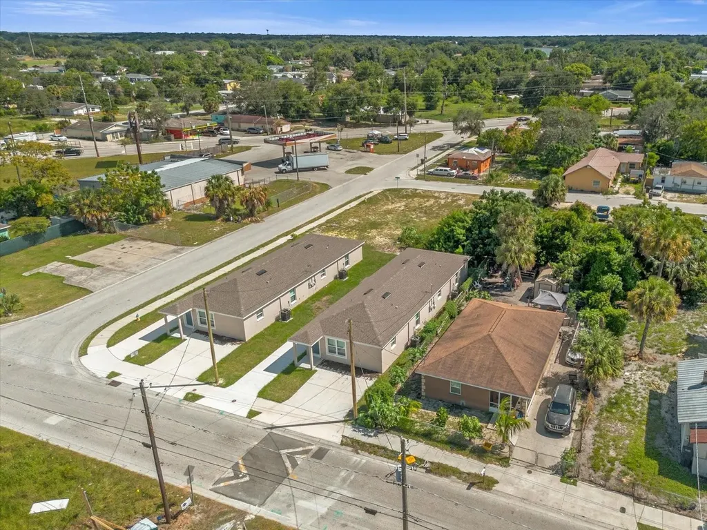324 Avenue Y NE Winter Haven FL 33881