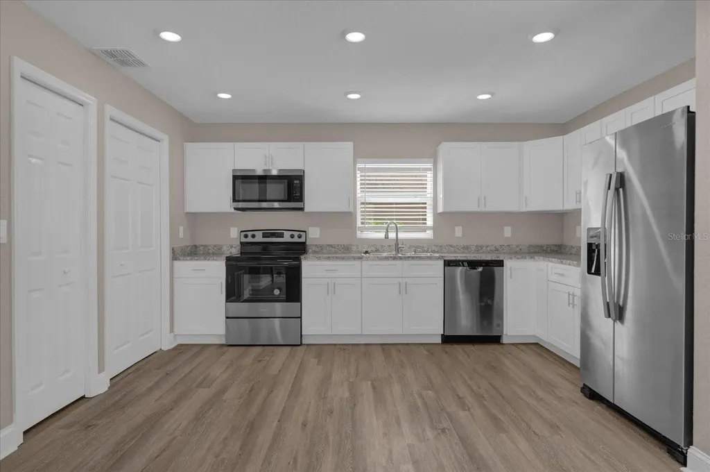 324 Avenue Y NE Winter Haven FL 33881