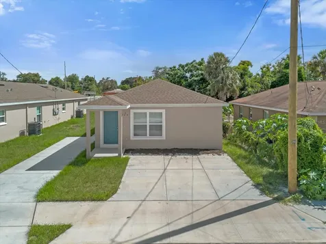 324 Avenue Y NE Winter Haven FL 33881