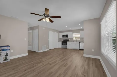 324 Avenue Y NE Winter Haven FL 33881