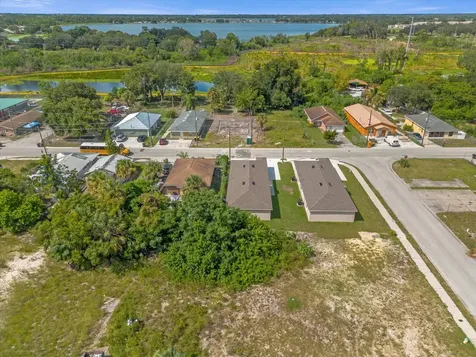 324 Avenue Y NE Winter Haven FL 33881