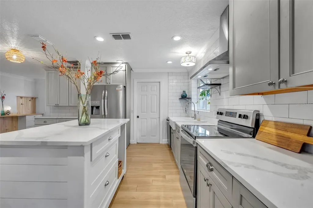 1611 Chestnut Avenue Winter Park FL 32789