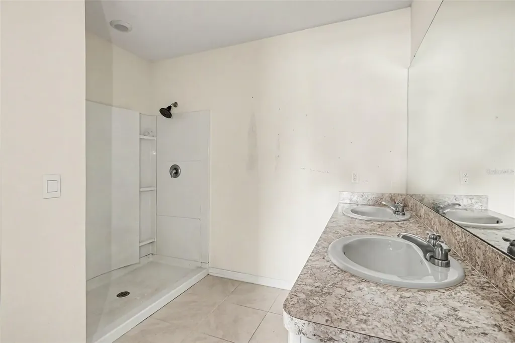 693 Squires Grove Drive Winter Haven FL 33880