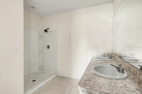 693 Squires Grove Drive Winter Haven FL 33880