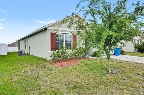 693 Squires Grove Drive Winter Haven FL 33880