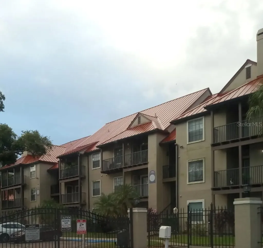 208 Afton Square Altamonte Springs FL 32714