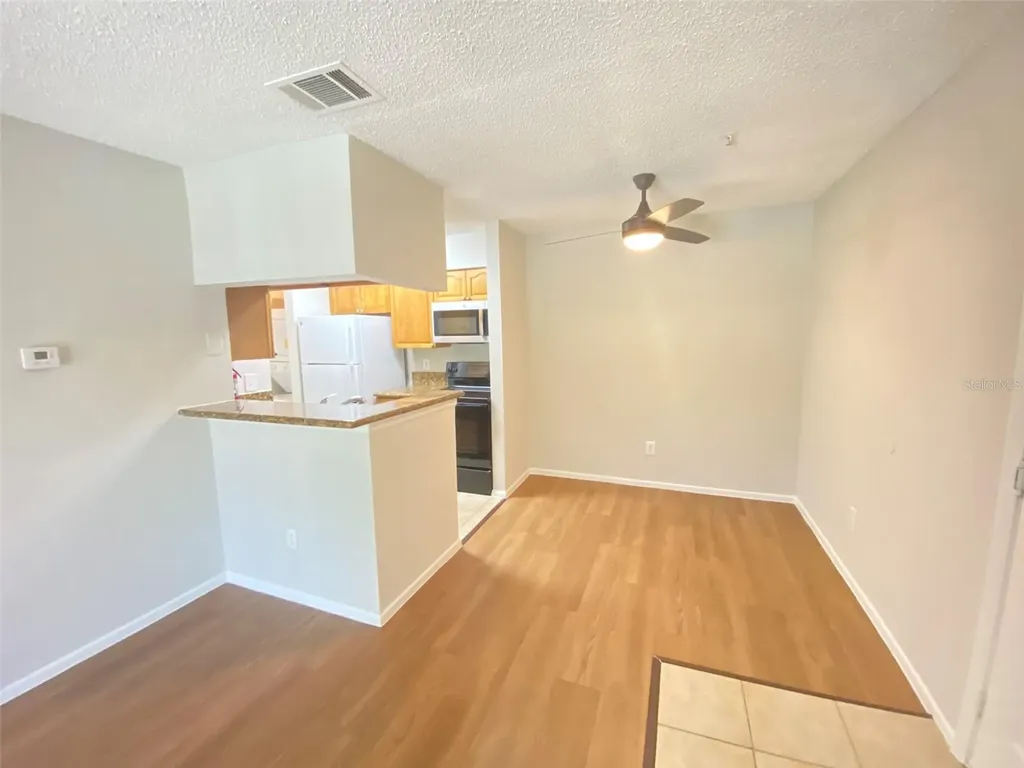 208 Afton Square Altamonte Springs FL 32714