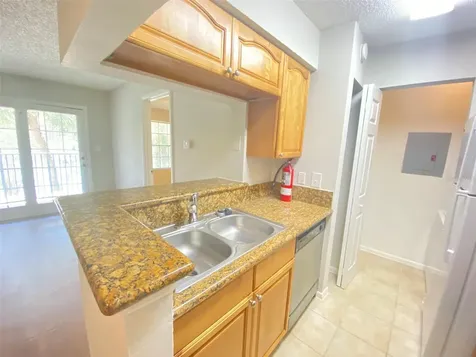 208 Afton Square Altamonte Springs FL 32714