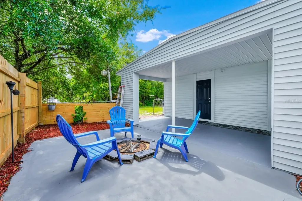 511 S Alder Avenue Orlando FL 32807