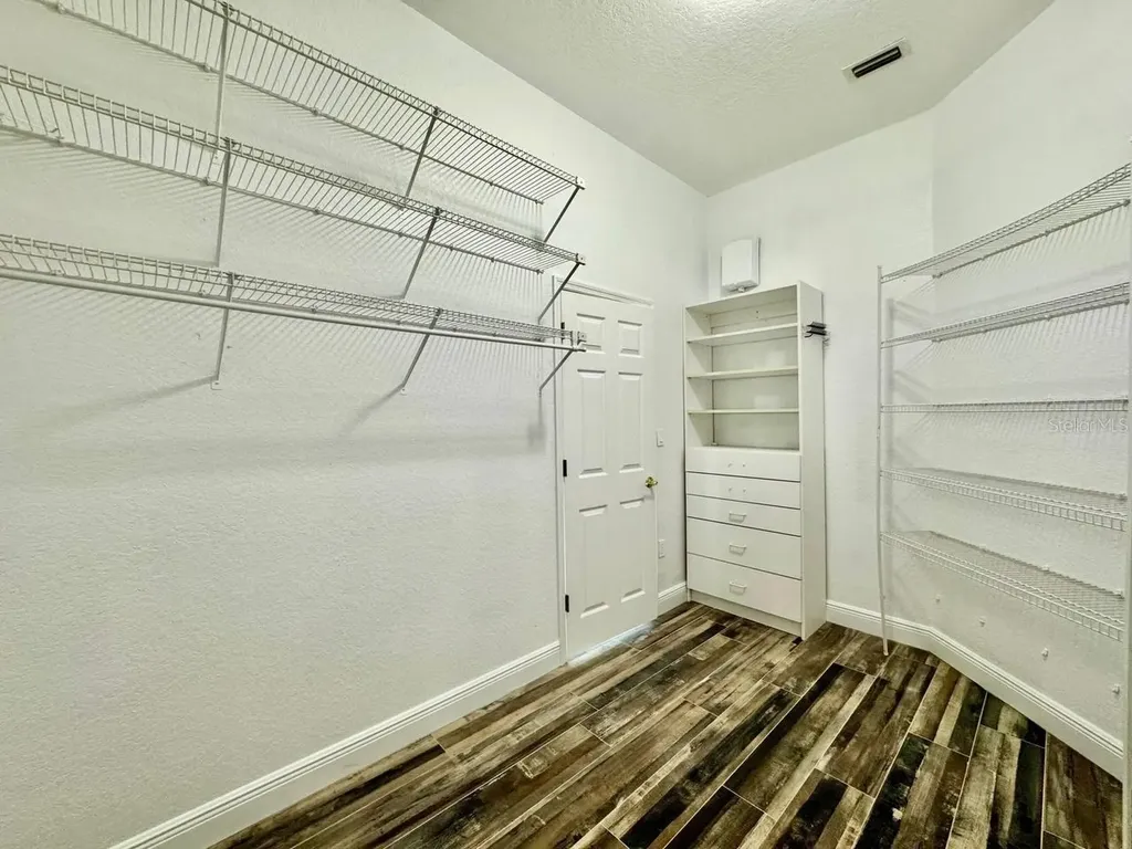 2384 Creek Court Clearwater FL 33764