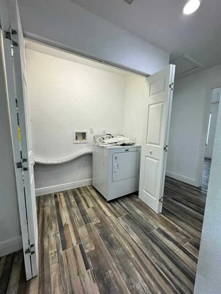 2384 Creek Court Clearwater FL 33764