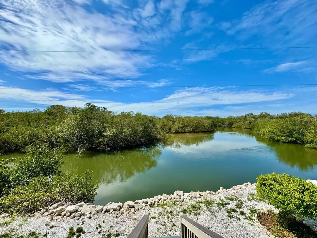 2384 Creek Court Clearwater FL 33764