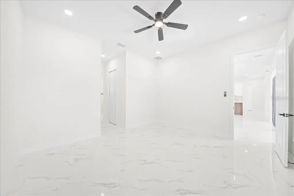 122 NE 11th Terrace Cape Coral FL 33909
