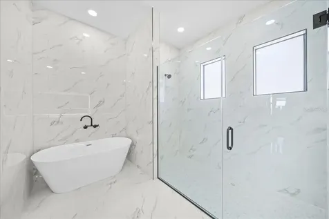122 NE 11th Terrace Cape Coral FL 33909