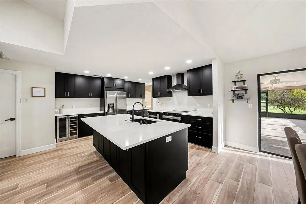 11325 Glenmont Drive Tampa FL 33635