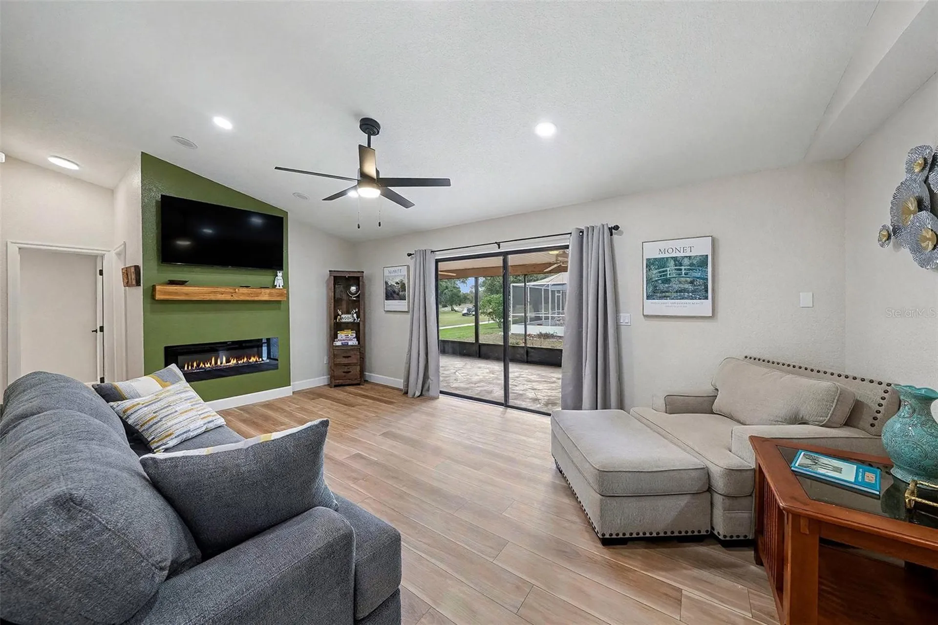 11325 Glenmont Drive Tampa FL 33635