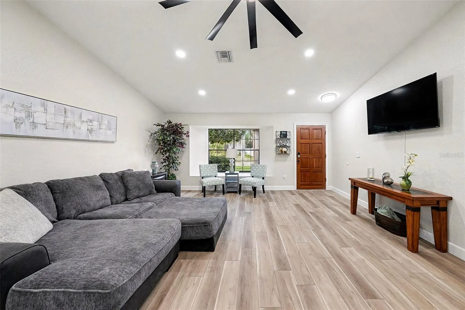 11325 Glenmont Drive Tampa FL 33635