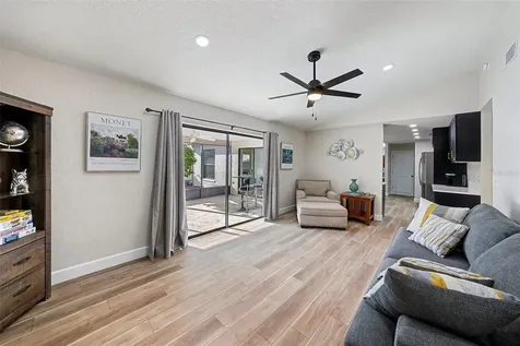 11325 Glenmont Drive Tampa FL 33635