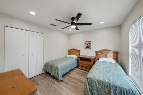11325 Glenmont Drive Tampa FL 33635
