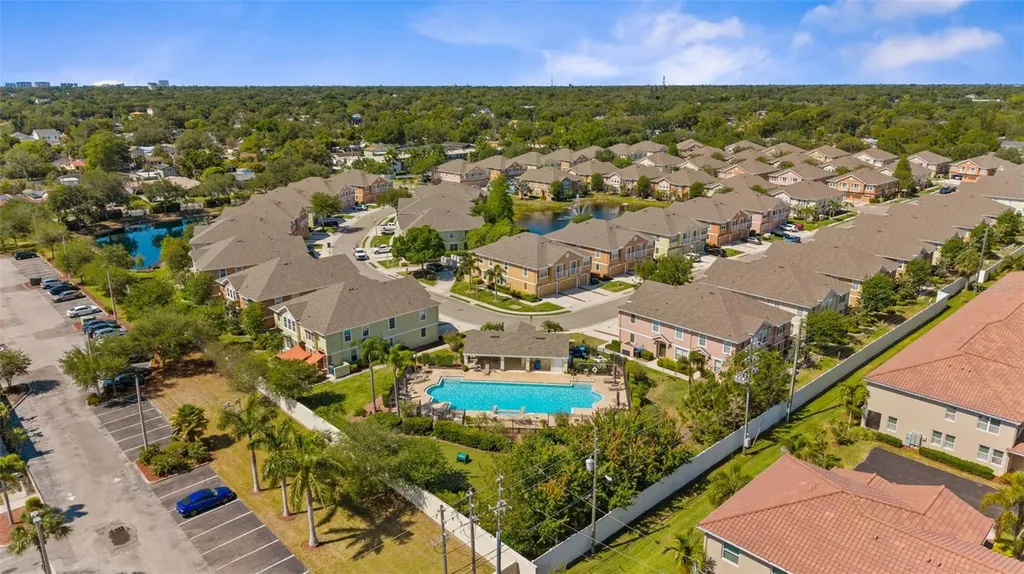 5107 6th Way N St Petersburg FL 33703