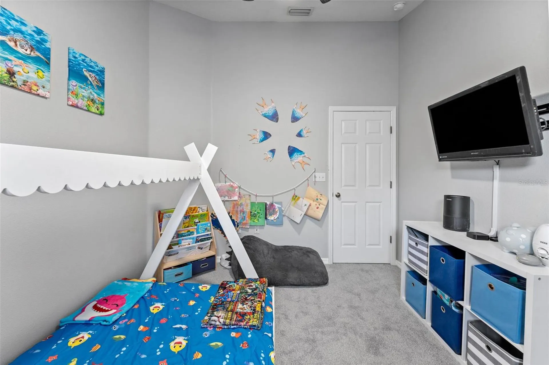 5107 6th Way N St Petersburg FL 33703