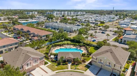 5107 6th Way N St Petersburg FL 33703