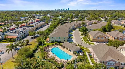 5107 6th Way N St Petersburg FL 33703