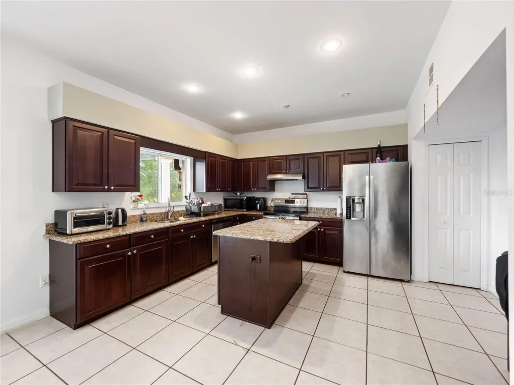 2072 Stone Cross Circle Orlando FL 32828