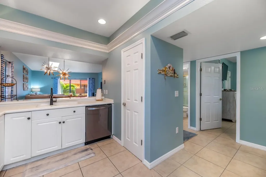 6006 Gulf Drive Holmes Beach FL 34217