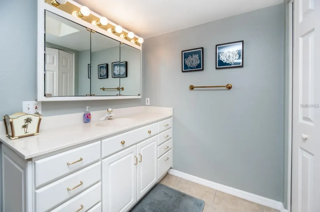 6006 Gulf Drive Holmes Beach FL 34217