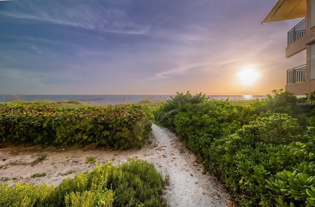 6006 Gulf Drive Holmes Beach FL 34217