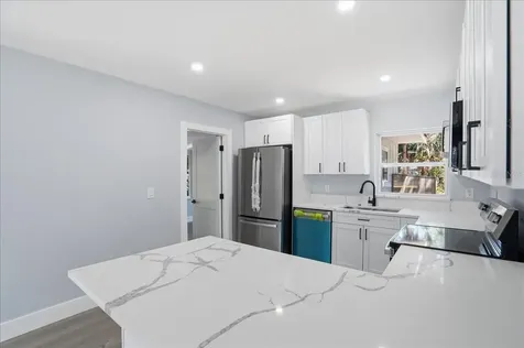 761 29th Avenue S St Petersburg FL 33705