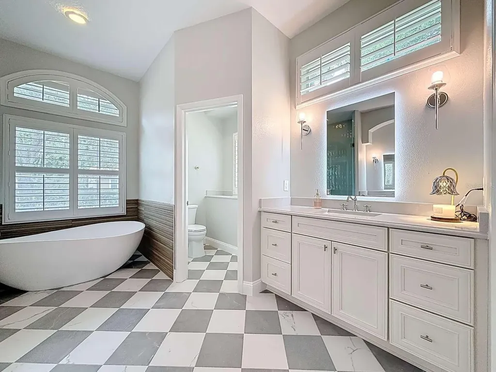 4953 Pointe Circle Oldsmar FL 34677