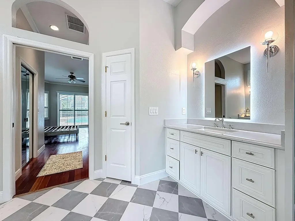 4953 Pointe Circle Oldsmar FL 34677