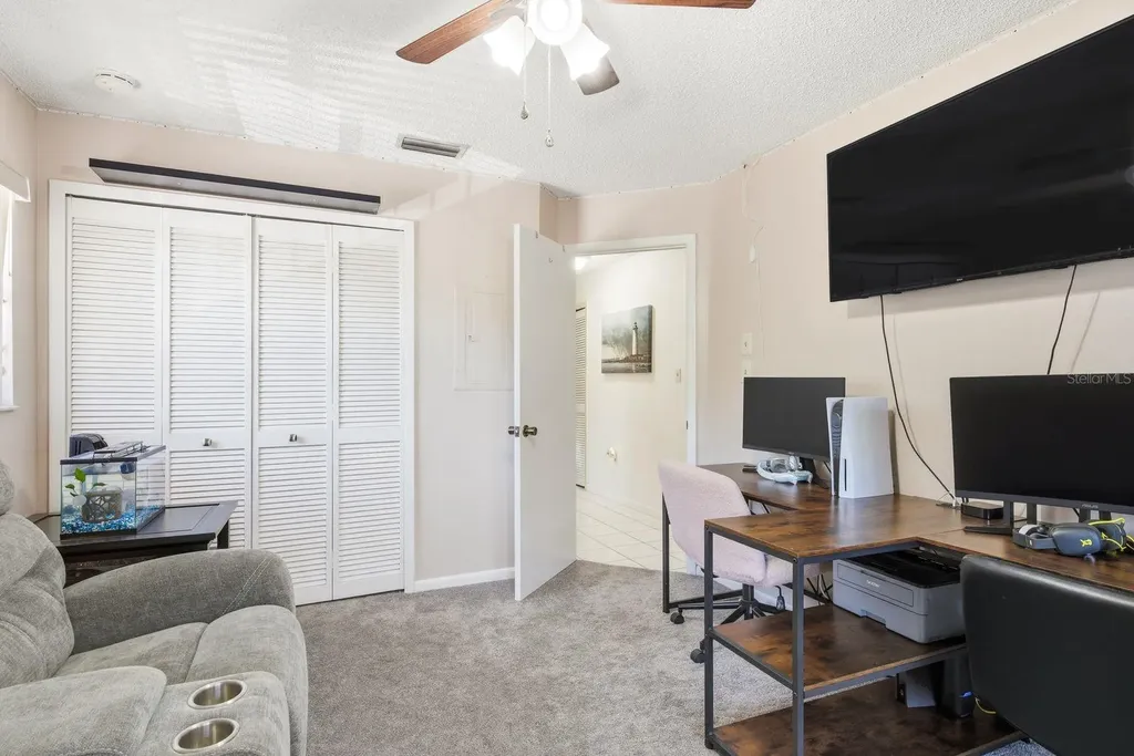 2614 Hammock Court Clearwater FL 33761