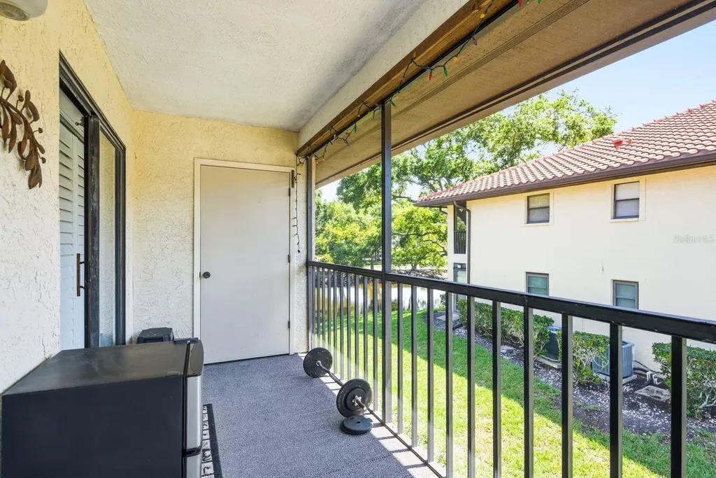 2614 Hammock Court Clearwater FL 33761