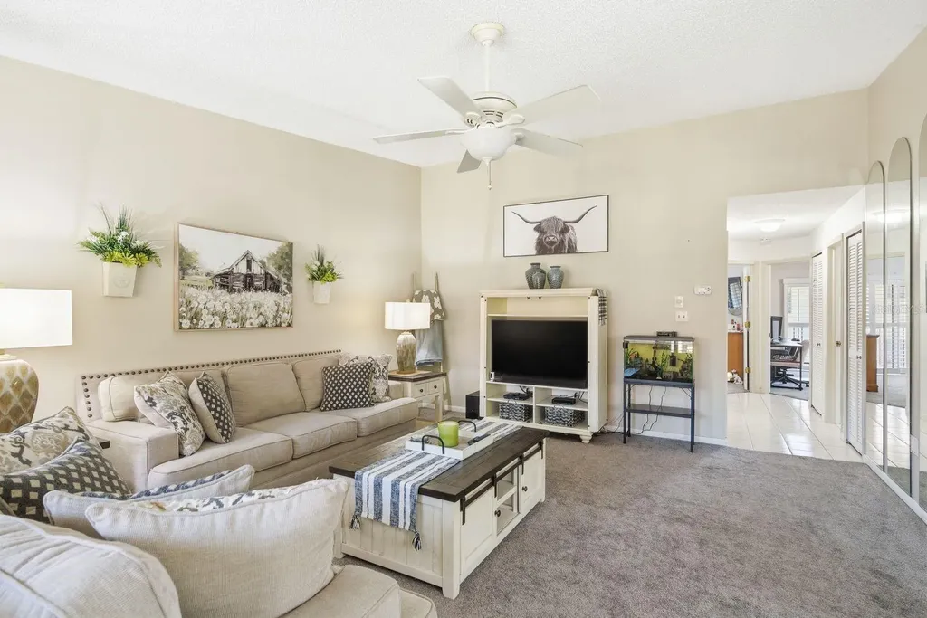 2614 Hammock Court Clearwater FL 33761