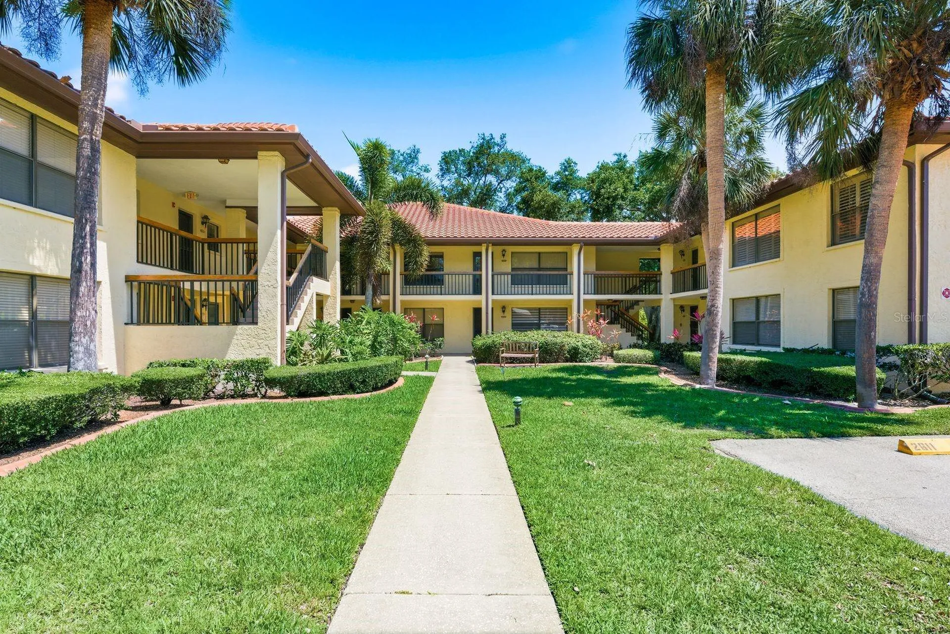 2614 Hammock Court Clearwater FL 33761