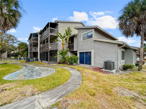 6336 Newtown Circle Tampa FL 33615